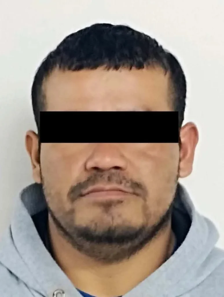 Dictan hasta 35 años de prisión a tres homicidas en Nuevo León 2 condena de hasta 35 años de prisión contra tres hombres.