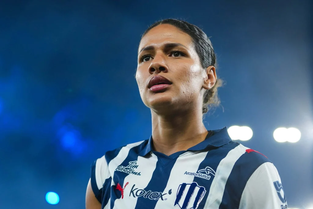 Aerial Chavarin es baja de Rayadas por ruptura de ligamento 3 La delantera Aerial Chavarin durante un encuentro con Rayadas de Monterrey.