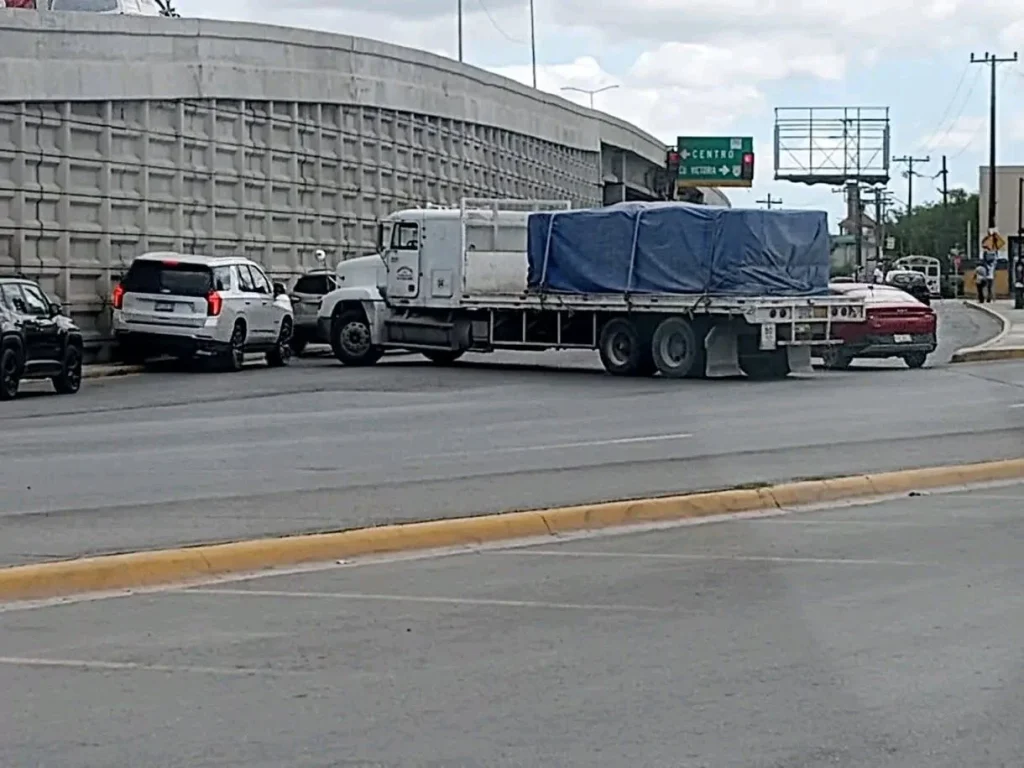 Bloqueos en Matamoros: Reportan en distintos puntos de la ciudad 1 869442257 2311677163020152 2128818481514025691 n