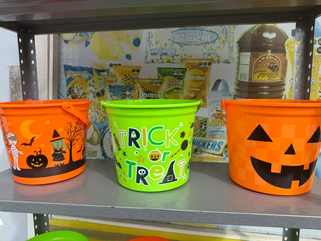 Dulcerías reportan bajas ventas por Halloween; esperan repunte el 31 de octubre 4 870597059 1105097659162058 7973687442560188686 n