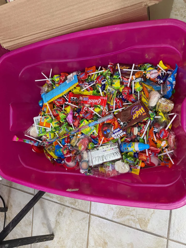 Dulcerías reportan bajas ventas por Halloween; esperan repunte el 31 de octubre 3 873779852 1112486167929438 1602709862577091766 n