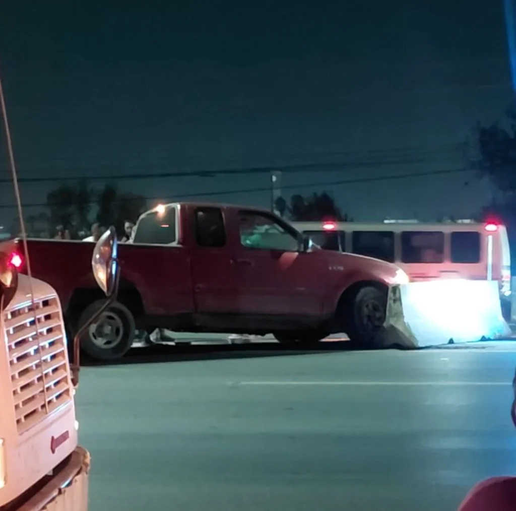 Conductor detiene su trayecto contra muro de contención en Reynosa 1 881212590 1120625024281203 5373133361288044812 n