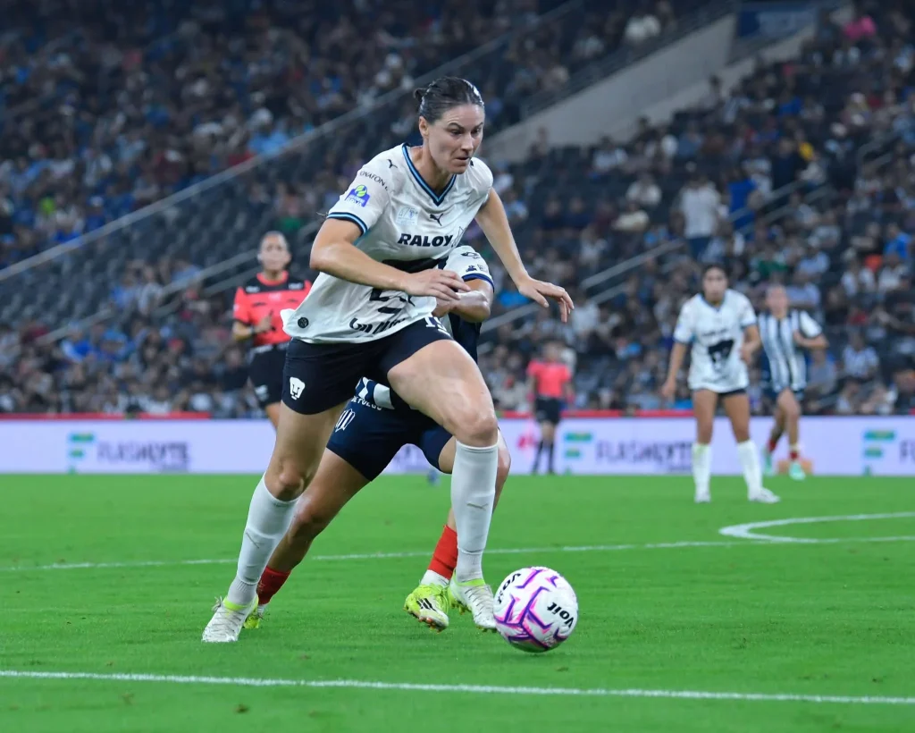 Aplasta Rayadas a Pumas y buscarán liderato en última jornada 4 881712937 2598943173941628 8418984021593167789 n