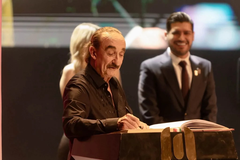 Beto Granados encabeza homenaje a Raúl Di Blasio y reconoce su trayectoria 1 8ff365e1 af0d 41f2 b832 983173c6f1e1