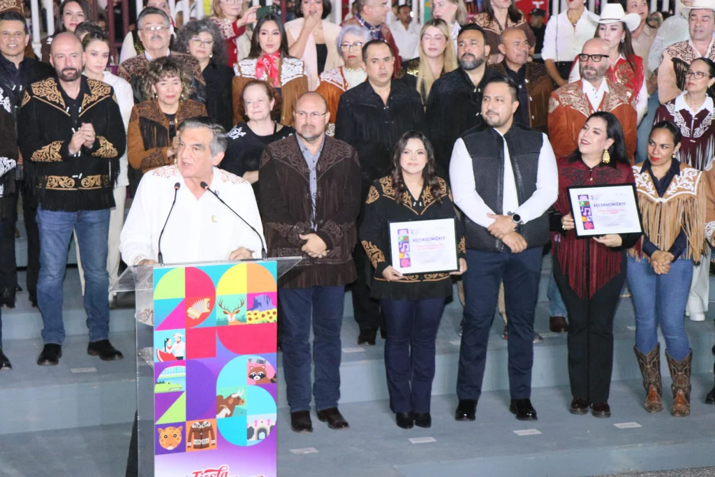 Recibe Gobierno Municipal reconocimiento por su participación en el Festival Internacional en la Costa del Seno Mexicano 3 9803af72 92c1 4119 a61b 0bb83bc9fc0b