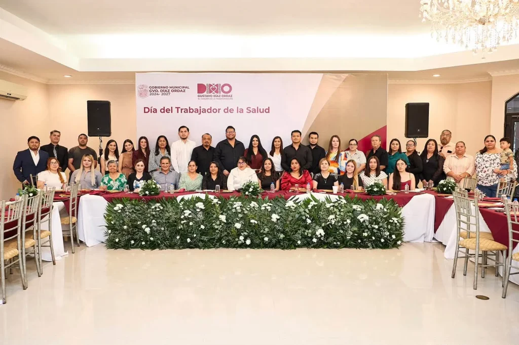 Díaz Ordaz: Reconocen labor de trabajadores de la salud 2 Diaz Ordaz reconocen a trabajadores de la salud 22