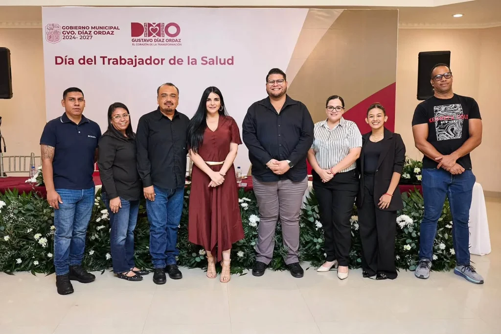 Díaz Ordaz: Reconocen labor de trabajadores de la salud 1 Diaz Ordaz reconocen a trabajadores de la salud 44