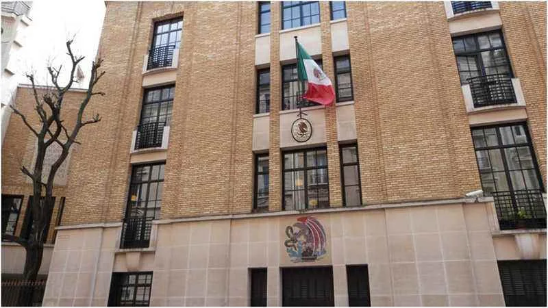 Manifestaciones en Francia: embajada pide a mexicanos estar alerta 2 Instalaciones de la embajada de México en Francia y manifestaciones en París.