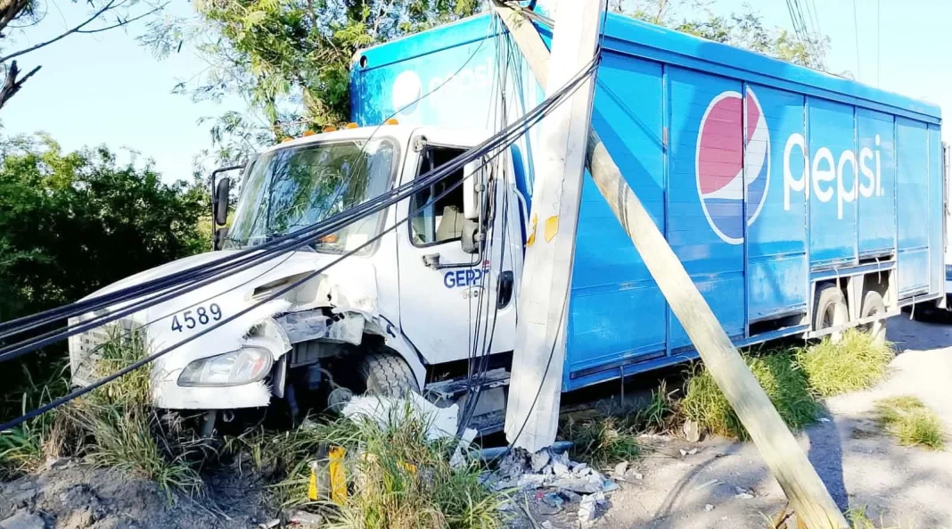 Río Bravo trafico por maniobras Río Bravo cerca del aeropuerto, hay tráfico por maniobras