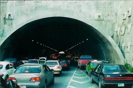 Colapsa Túnel de la Loma Larga choque múltiple 2 TUNEL 333