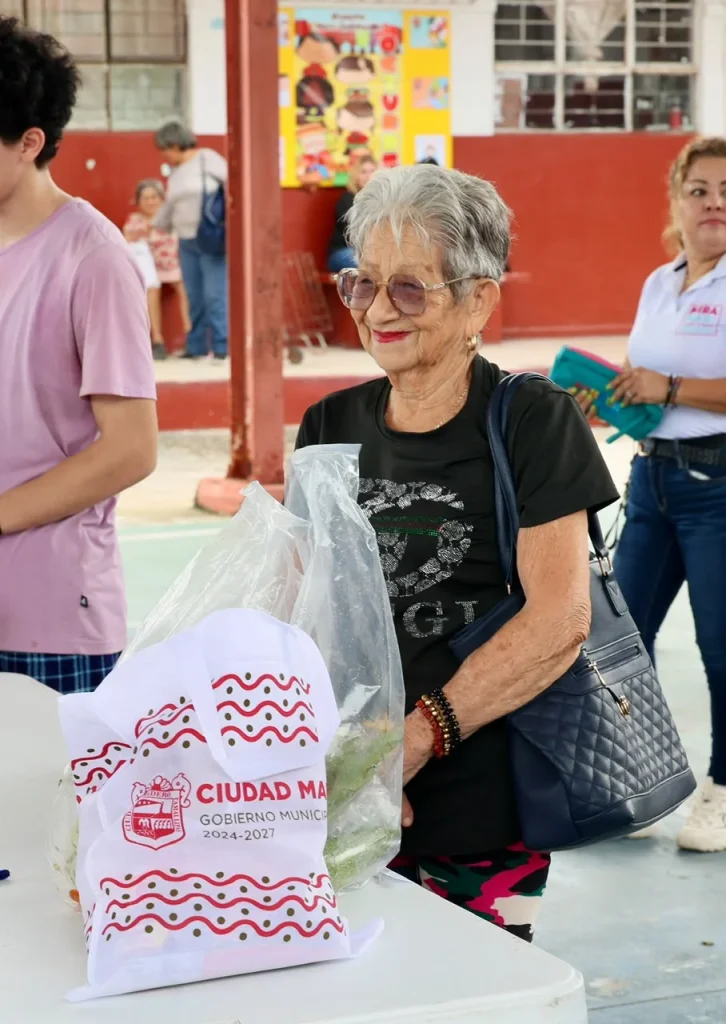Acerca Gobierno de Madero 2 mil apoyos a familias 4 a02321b4 464f 4e0c b0db 1890502ebd57