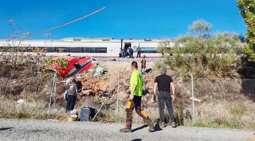 accidente-de-tren-toledo Labores de rescate tras el grave accidente de tren registrado en la provincia de Toledo
