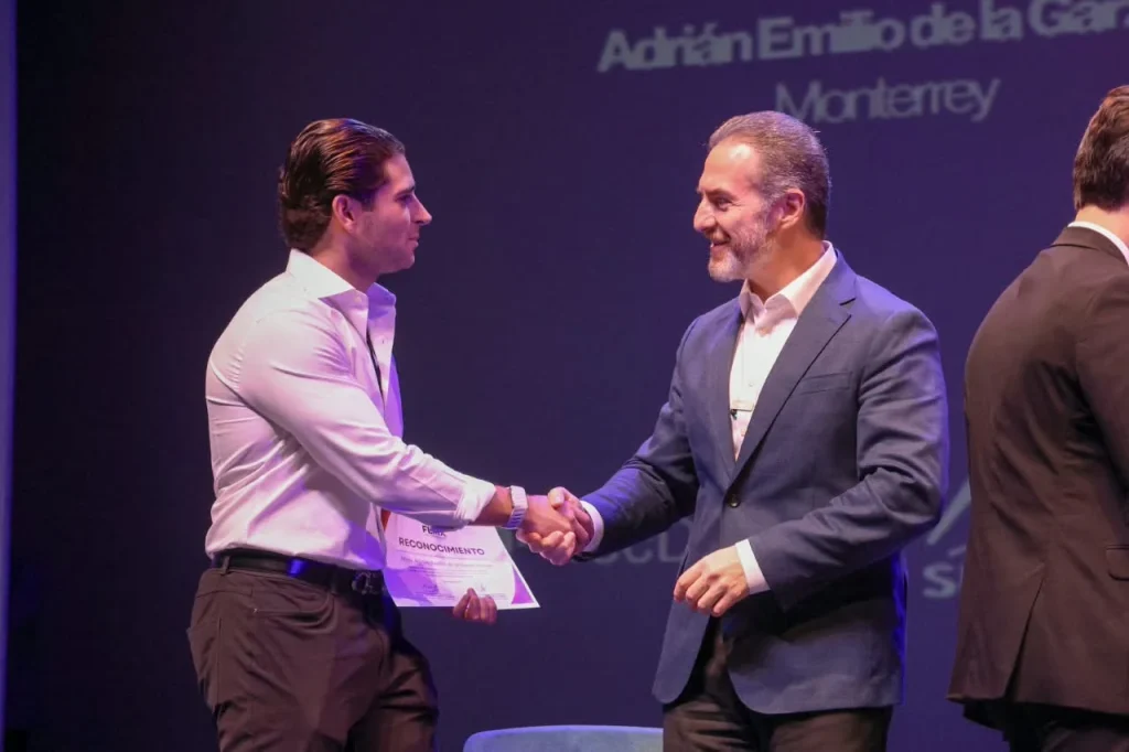 Aborda Adrián de la Garza retos de Monterrey rumbo al 2030 en Foro Líderes de México 3 Aborda Adrián de la Garza retos de Monterrey rumbo al 2030 en Foro Líderes de México