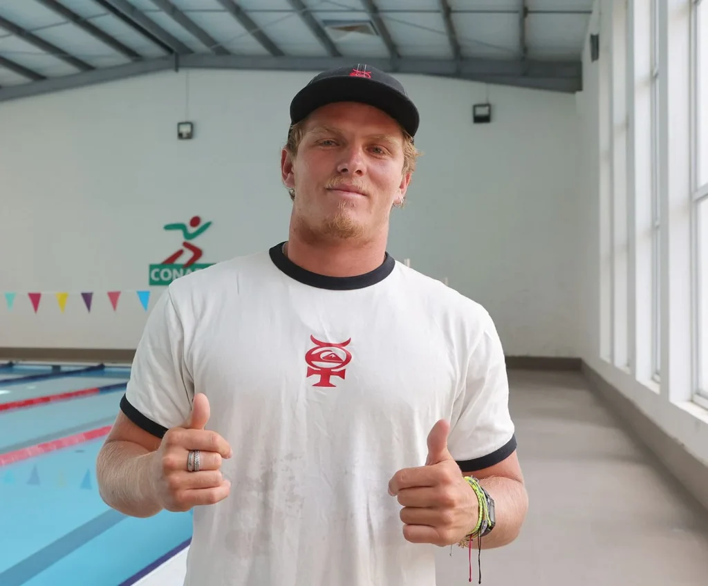 Suspenden a surfista mexicano Alan Cleland acusado de agresión sexual 1 Suspenden a surfista mexicano Alan Cleland acusado de agresión sexual