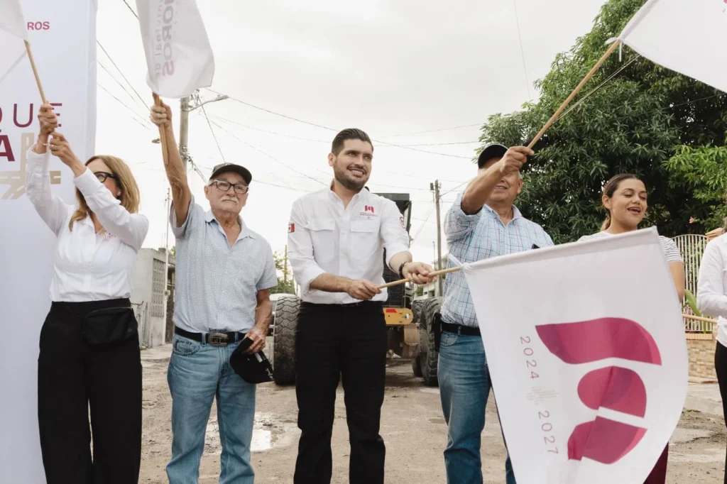 José Alberto Granados Fávila arranca pavimentación de la calle Carpinteros 2 José Alberto Granados Fávila arranca pavimentación de la calle Carpinteros