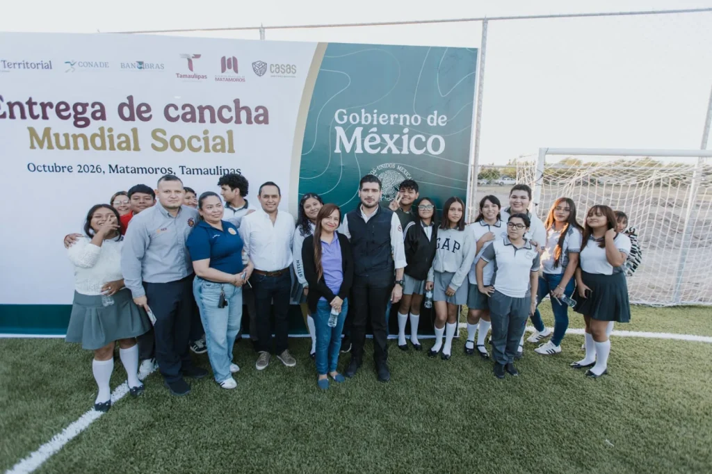 Inaugura José Alberto Granados Fávila nueva cancha deportiva 2 Inaugura José Alberto Granados Fávila nueva cancha deportiva