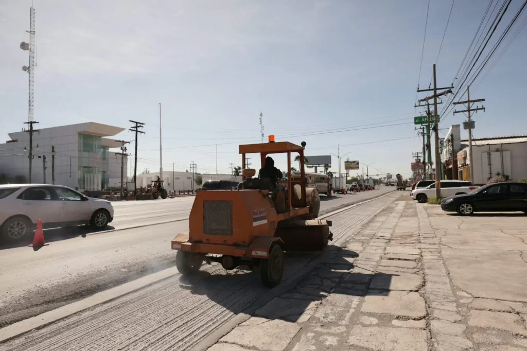 Alberto Granados refuerza mantenimiento urbano y rehabilitación vial en Matamoros 7 alberto granados matamoros mantenimiento 8