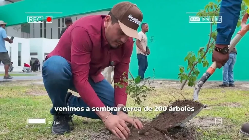 Encabeza Antonio Chávez jornada de reforestación en el IMSS 270 2 Antonio Chávez encabeza jornada de reforestación con siembra de árboles en el IMSS 270