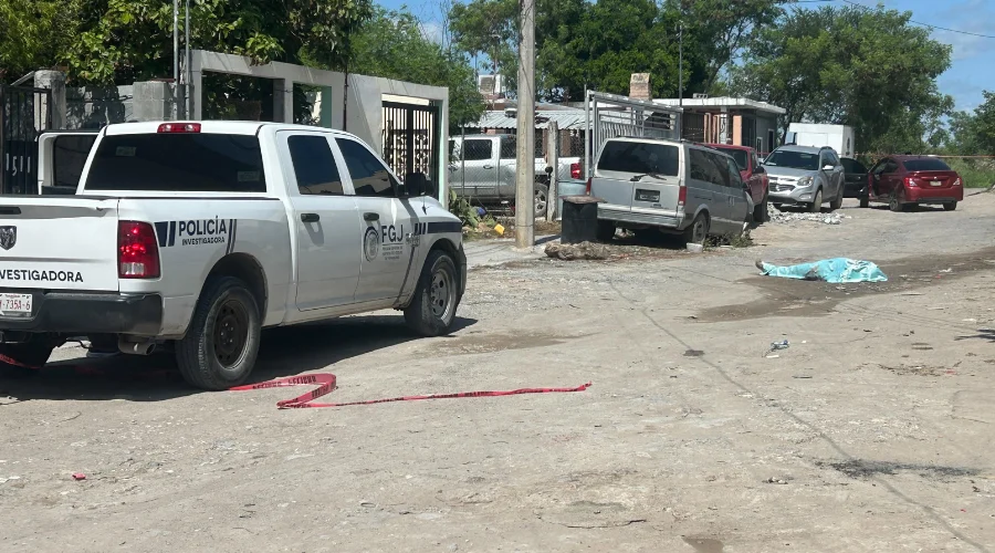 apunalan-a-hombre-reynosa Autoridades acordonan el área en la colonia Integración Familiar donde apuñalan a hombre tras persecución.
