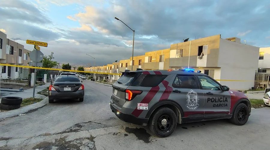 asesina-a-su-esposa-garcia Unidades de seguridad acuden al domicilio en García donde un hombre asesina a su esposa