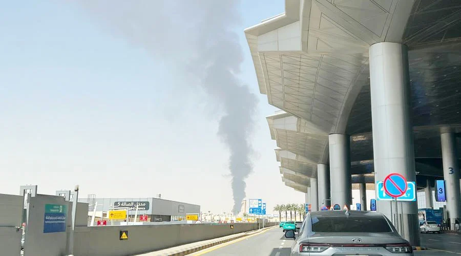 ataque-aeropuerto-de-riad Daños y movilización tras ataque en el aeropuerto de Riad en Arabia Saudita.