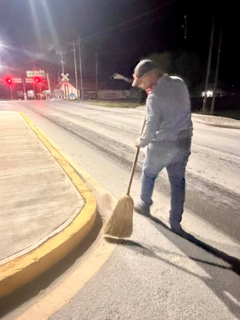 Realizan limpieza en bulevar de Av. Hidalgo en Díaz Ordaz 2 av hidalgo diaz ordaz 3