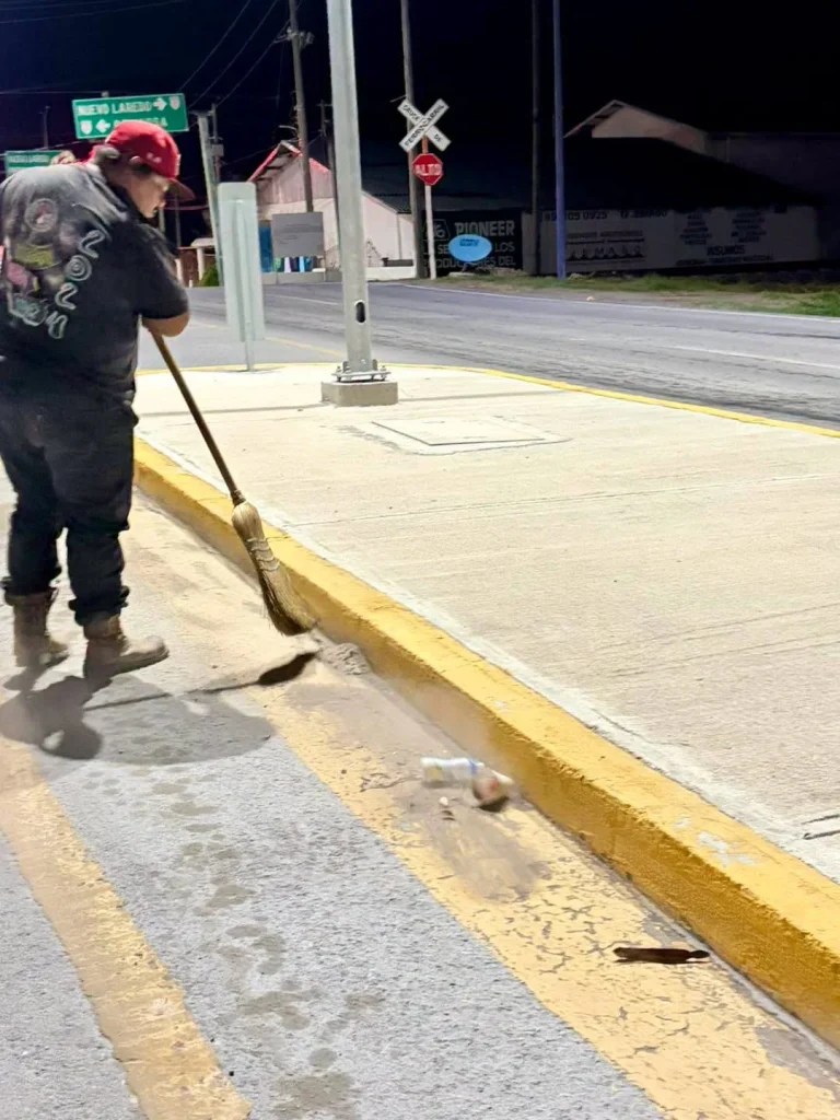 Realizan limpieza en bulevar de Av. Hidalgo en Díaz Ordaz 3 av hidalgo diaz ordaz 4