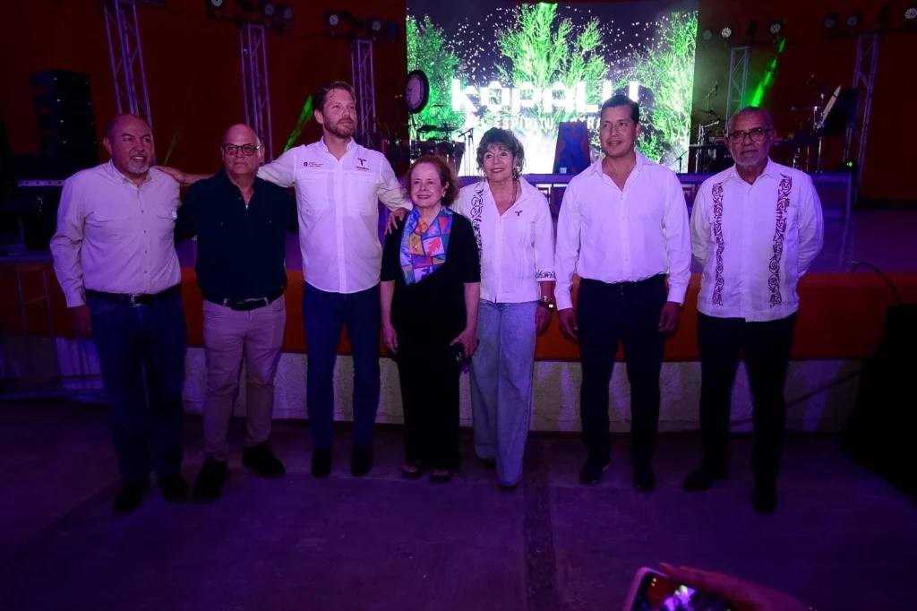 Más de mil 800 personas en la Concha Acústica en Festival Internacional de la Costa del Seno Mexicano 5 b2e1a51d e112 4a14 a05e 61631ebb6dbb