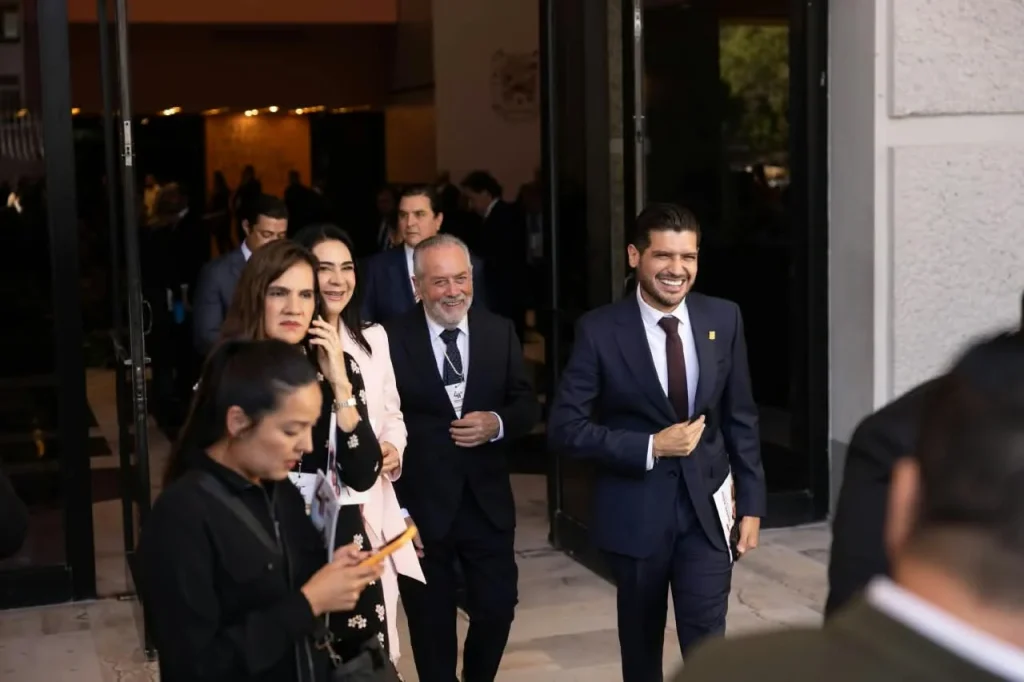 Beto Granados reconoce el trabajo de Américo Villarreal 1 beto granados informe americo 2