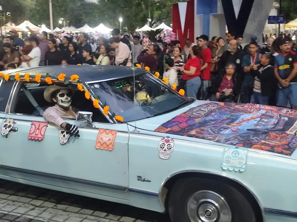 Desfile de Calaveras llena de vida el Centro de Monterrey 6 Desfile de Calaveras en el Centro de Monterrey.