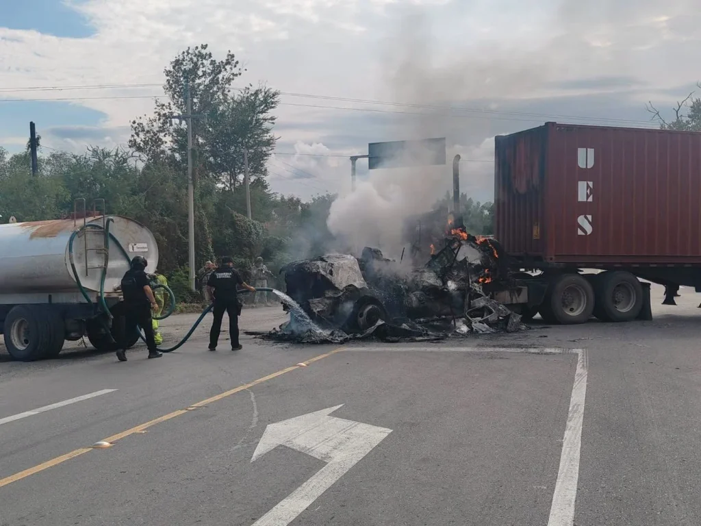 Marina niega relación en muerte de menor en Matamoros 3 Elementos de seguridad en la reanudación del tránsito en la carretera Victoria- Matamoros.