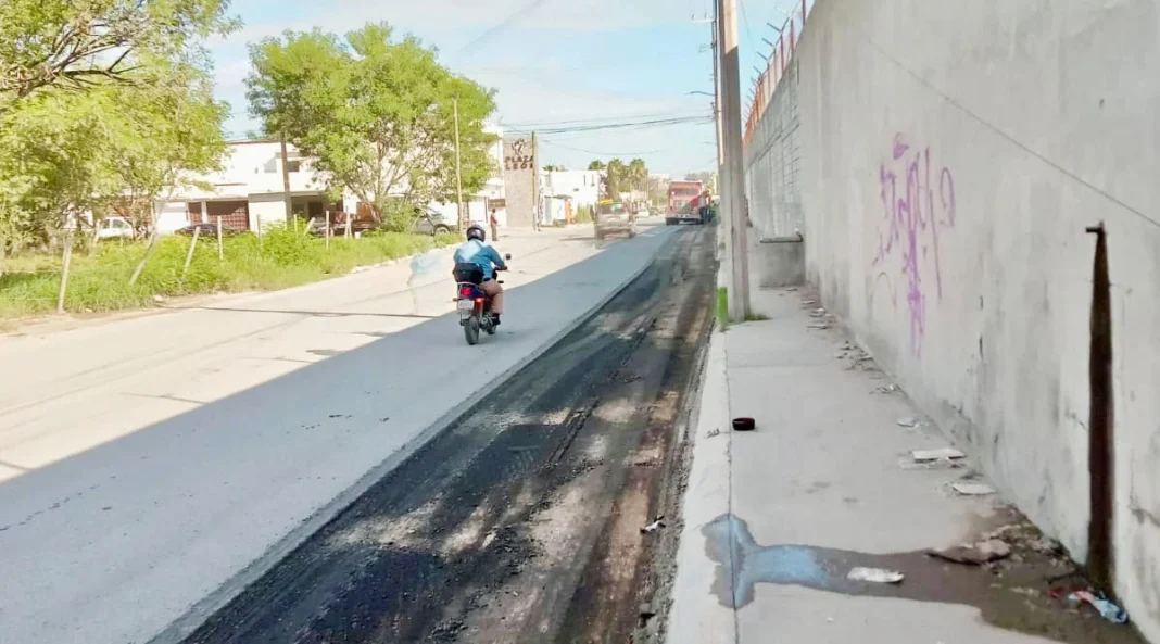 cierre-vial-en-reynosa-obras-publicas Trabajos de rehabilitación que provocan un cierre vial en Reynosa en la colonia Fundadores.