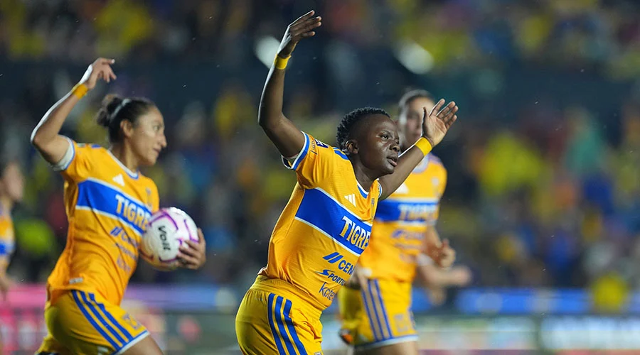 Tigres y Rayadas empatan en Clásico Regio Femenil 47 4 Jugadoras en acción durante el encuentro de Clásico Regio Femenil entre Tigres y Rayadas.