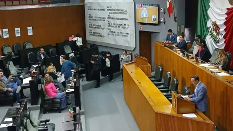 congreso de NL El Congreso de NL iniciará el 21 de octubre la Glosa del Quinto Informe de Gobierno con comparecencias de funcionarios estatales.