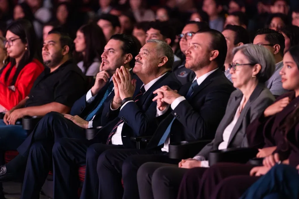 Motor de México 2026 inspira a univesitarios a superarse y ser mejores 6 congreso nacional universitario 13