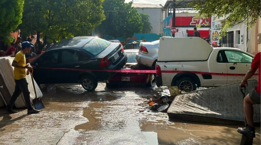 corriente-arrastra-vehiculos-santa-catarina
