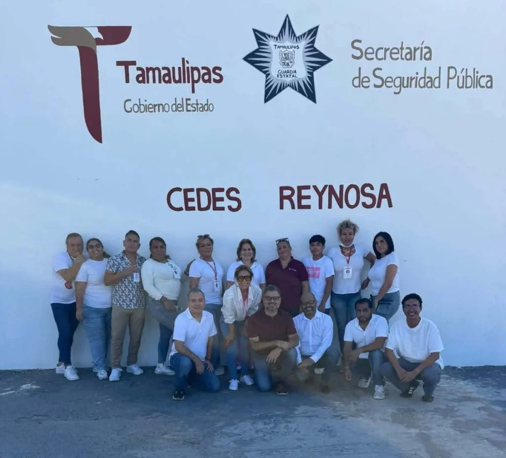 Realiza CREO Reynosa jornada de prevención del VIH en el CEDES 1 La asociación CREO Reynosa imparte una charla sobre prevención y detección del VIH.