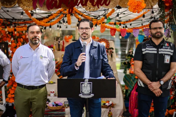 david-de-la-pena-altares-2026-08 Reconoce David de la Peña a estudiantes en concurso de Altares de Muertos 2026