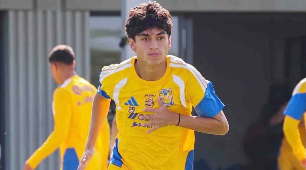debutaria-con-tigres-jaidyn-contreras Jaidyn Contreras debutaría con Tigres en el partido frente a Chivas.