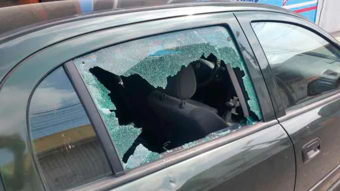 Busca PAN tipificar como grave el delito de 'cristalazo' en Nuevo León 1 Propuesta en el Congreso para sancionar el delito de cristalazo en Nuevo León.