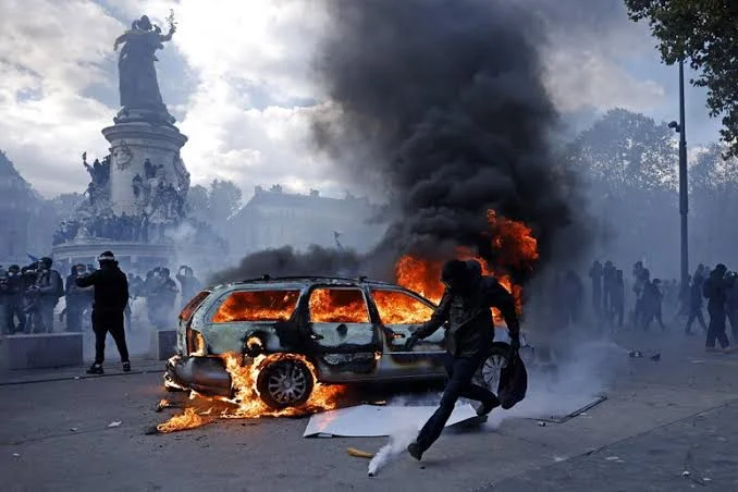 Detenidos, más de 2 mil por protestas de Francia 1 detenidos francia 5