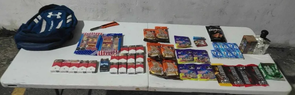 Detienen a menores en Monterrey: roban tequila y cigarros 1 detienen a menores en monterrey 55