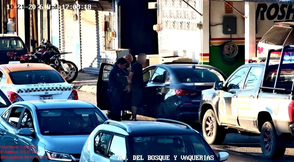 Detienen en Guadalupe a responsables de robo de 150 mil pesos 3 Elementos policiales detienen en Guadalupe a presuntos responsables de un robo con violencia