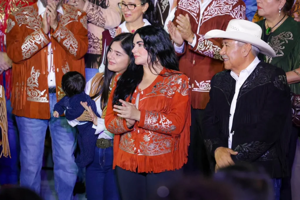 Recibe Díaz Ordaz reconocimiento por participación en Festival de Tamaulipas 2 Recibe Díaz Ordaz reconocimiento por participación en Festival de Tamaulipas