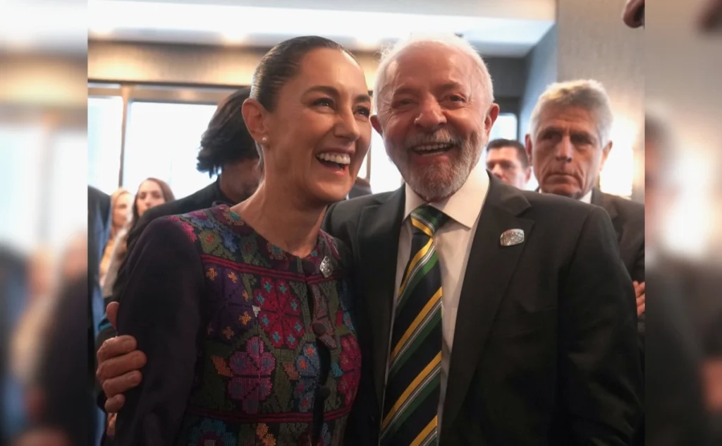 Sheinbaum abre mañanera con la "L" de Lula 1 estamos con lula y con sheinbaum 06e6140e 2fa5 43ae 846c 1fcf1c207189 medialjnimgndimagefullsize