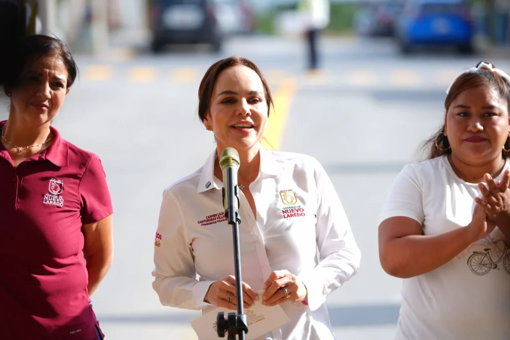 Transforma Carmen Lilia calles de la colonia Francisco Villa 2 francisco villa nuevo laredo 3