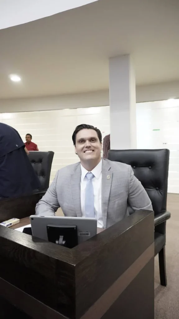 Avalan reforma impulsada por Humberto Prieto 1 Avalan reforma impulsada por Humberto Prieto