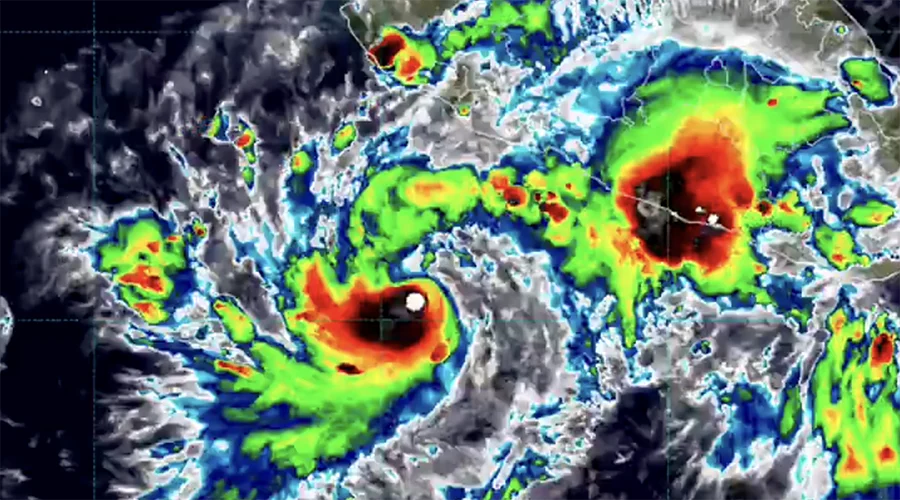 huracan-simon-categoria-2 Monitoreo de la trayectoria e impacto del huracán Simón frente a costas mexicanas