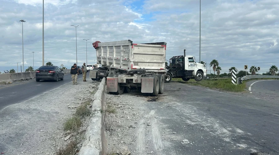 impacta-trailer-muro-reynosa