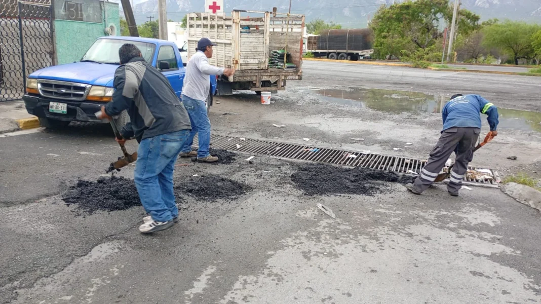 jesus nava bacheo 19oct Refuerza Jesús Nava trabajos de bacheo tras lluvias